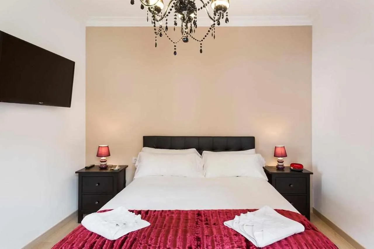 Apartment Eduardo 바르셀로나 0*,  스페인